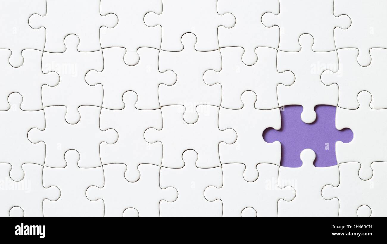 Set von weißen Puzzle-Stücke und letzte ein Stück Stockfoto