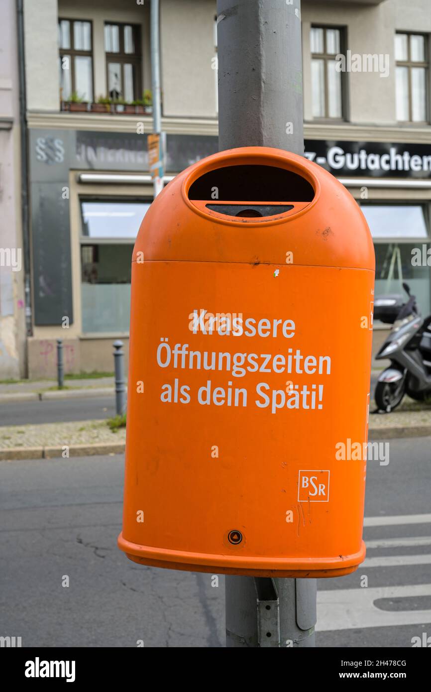 BSR Mülleimer, Schöneberg, Tempelhof-Schöneberg, Berlin, Deutschland  Stockfotografie - Alamy