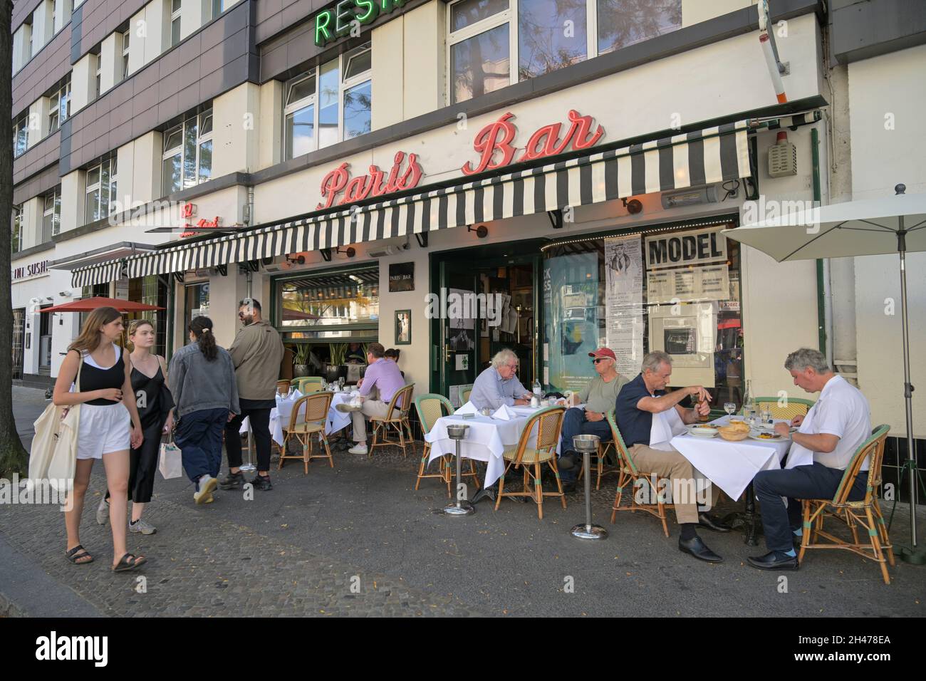 Paris Bar, Kantstraße, Charlottenburg, Charlottenburg-Wilmersdorf, Berlin, Deutschland Stockfoto