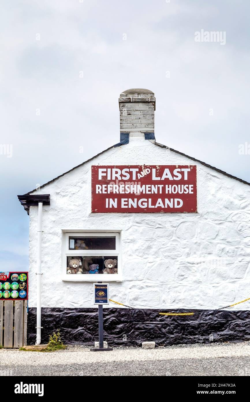 Das erste und letzte Haus in Land's End in Cornwall, Penwith Penwith Peninsula, England, Großbritannien Stockfoto