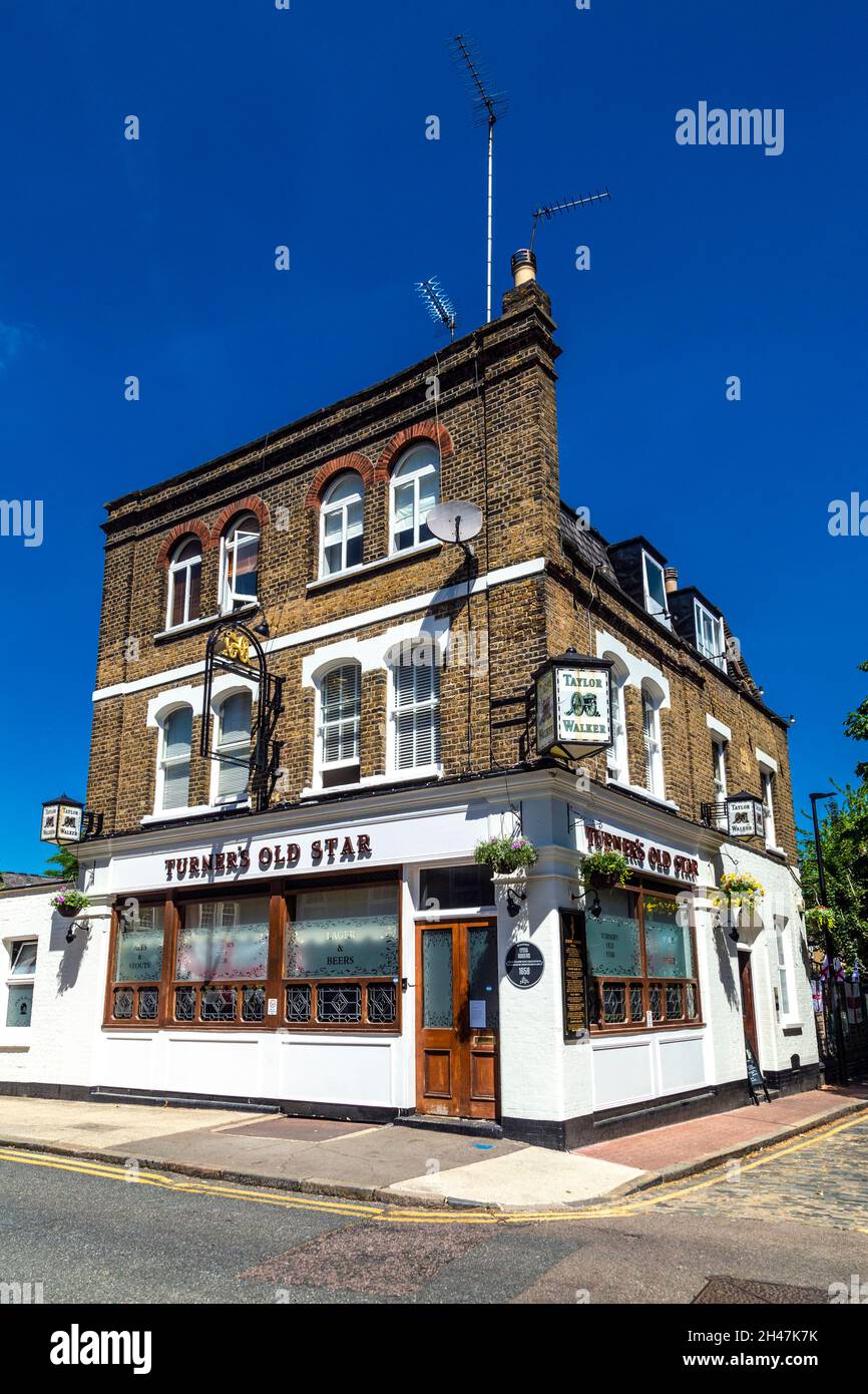 Außenansicht des Turners Old Star Pub in Wapping, London, Großbritannien Stockfoto