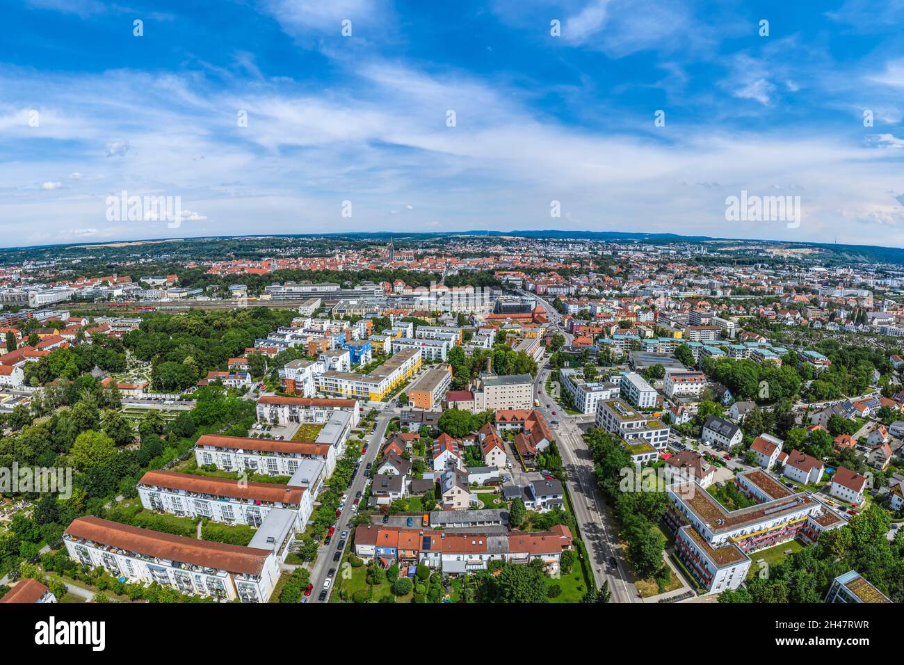 Luftaufnahme nach Regensburg an der Donau - das Galgenberger Viertel Stockfoto