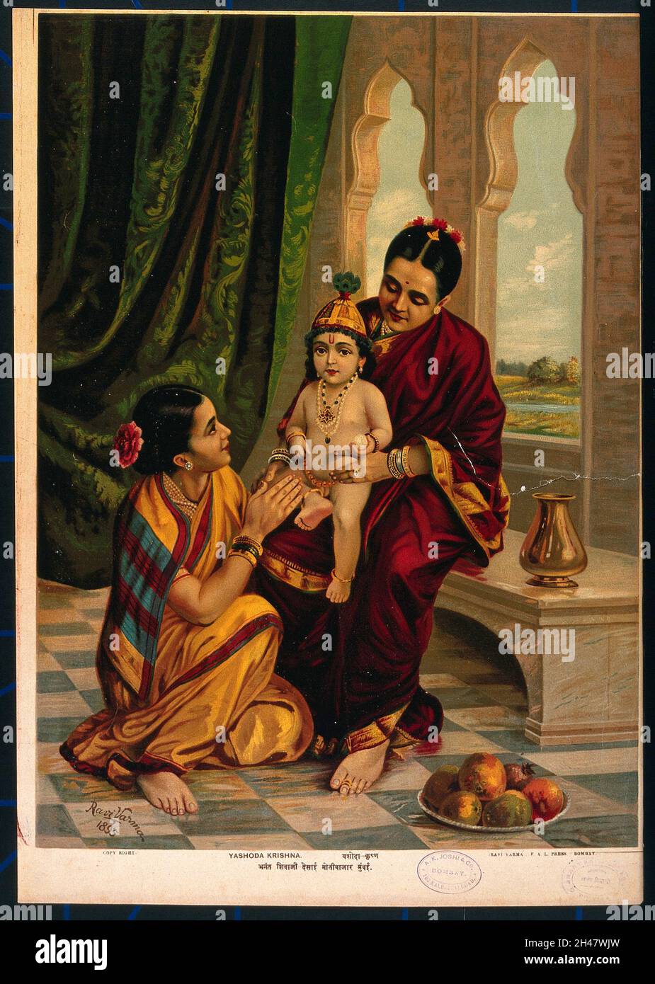 Krishna als Kleinkind, das mit einer weiblichen Begleitperson auf Yasodas Schoß sitzt. Chromolithograph von R. Varma, 1895. Stockfoto