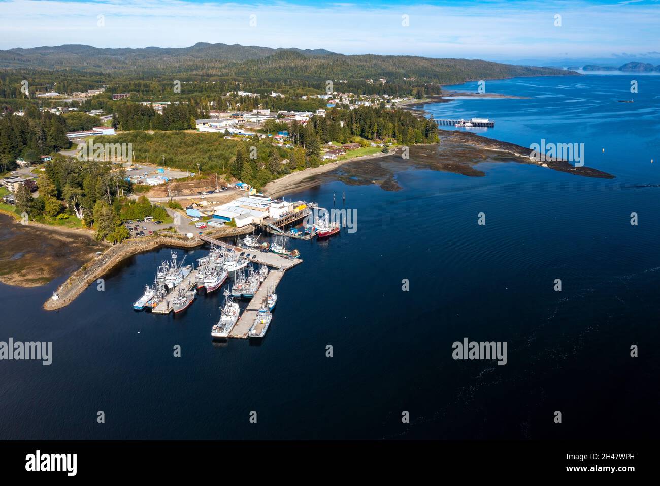 PORT HARDY, KANADA - 01. Oktober 2021: Eine Luftaufnahme von Port Hardy auf Vancouver Island, British Columbia, Kanada Stockfoto