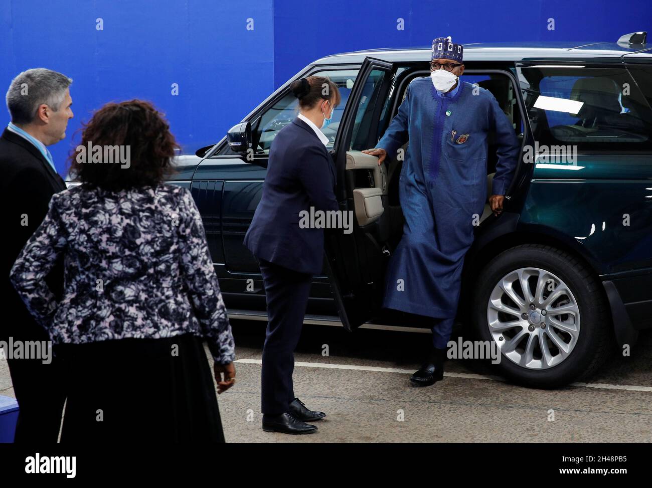 Der nigeranische Präsident Muhammadu Buhari kommt zum Cop26-Gipfel auf dem Scottish Event Campus (SEC) in Glasgow an. Bilddatum: Montag, 1. November 2021. Stockfoto
