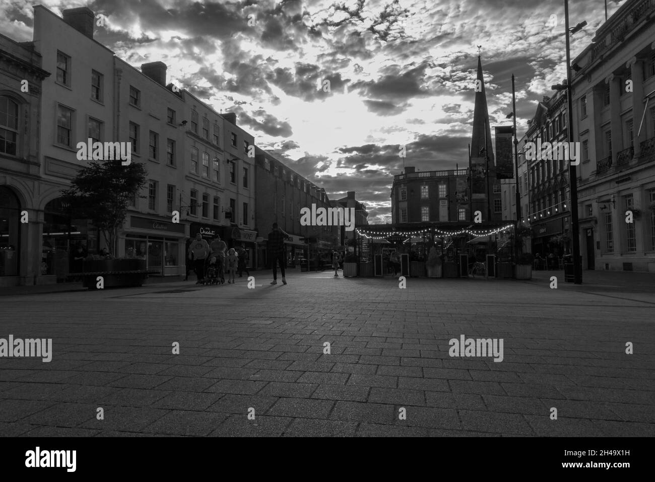 Abendsonne geht über High Town Hereford UK unter. September 2021. Stockfoto