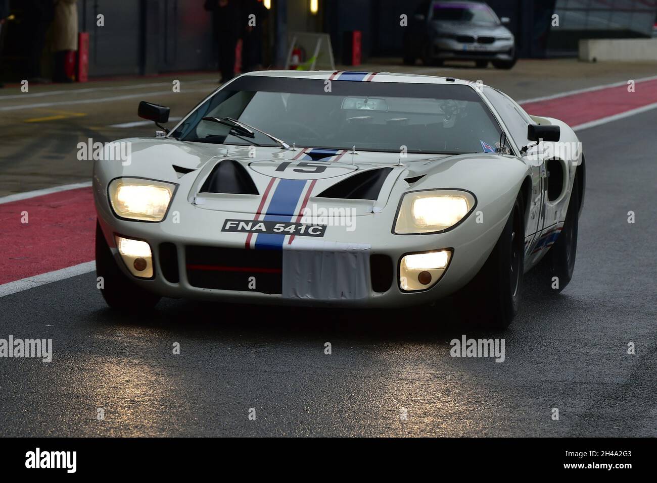 Michael Birch, Andy Newall, Ford GT40 Mk1, Amon Cup für Ford GT40s, Motor Racing Legends, Silverstone, Towcester, Northamptonshire, England, Oktober 2 Stockfoto