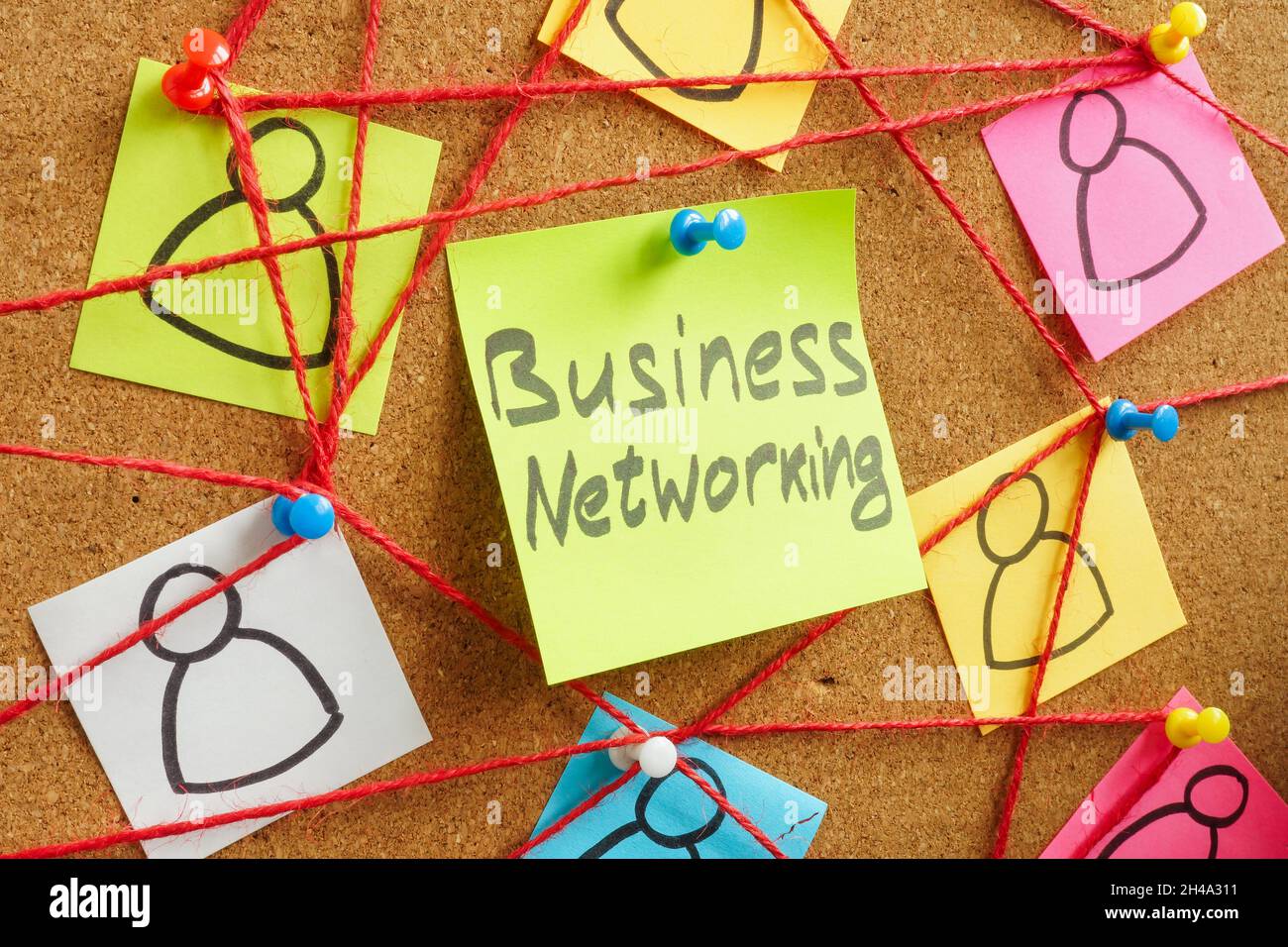 Business Networking-Konzept. Aufkleber durch ein Seil verbunden. Stockfoto