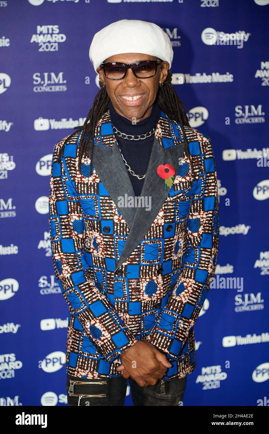 London, Großbritannien. November 2021. Nile Rodgers Bild bei der Ankunft beim Music Industry Trusts Award 2021, der zur Feier der Leistungen von Pete Tong in der Branche stattfand. Held at the Grosvenor House Hotel, London Credit: Alan D West/Alamy Live News Stockfoto