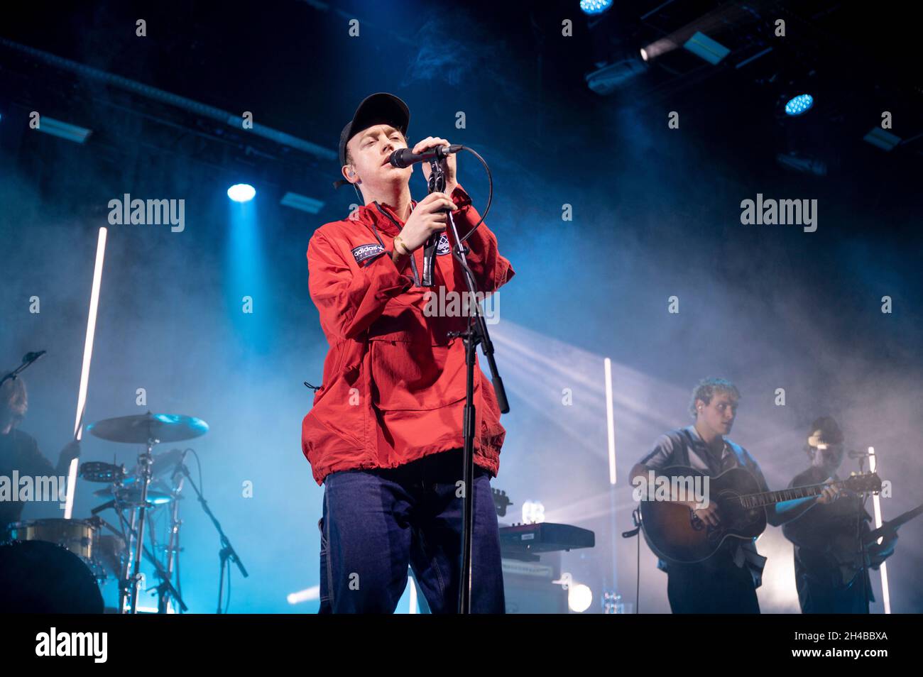 Manchester, Großbritannien. November 2021. Tommy O'Dell, Matt Mason und Johnny nahmen die Band DMA'S auf. Sie spielen die erste eines 3-tägigen Laufs im Manchester Victoria Warehouse. 2021-11-01. Kredit: Gary Mather/Alamy Live Nachrichten Stockfoto