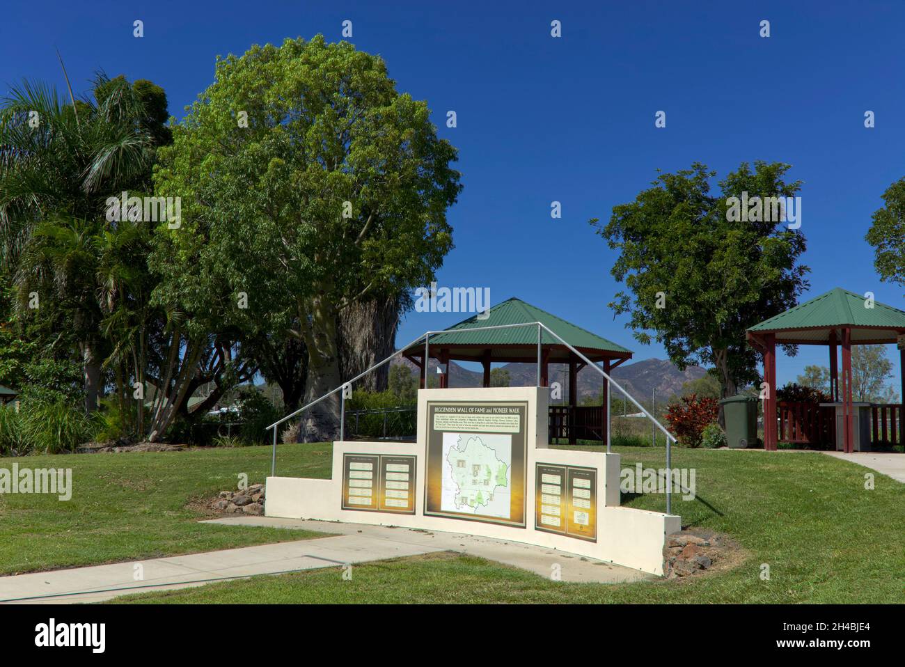 Wall of Fame und Pioneers Walk Biggenden Queensland Australien Stockfoto