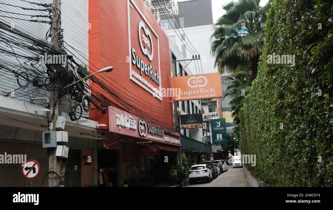 Super Rich Orange Devisenwechsel Pratunam Gebiet Bangkok Thailand Stockfoto