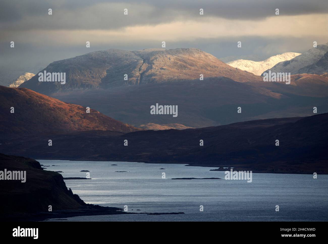 Blick auf Bla Bheinn von Drinan, Isle of Skye, Schottland Stockfoto