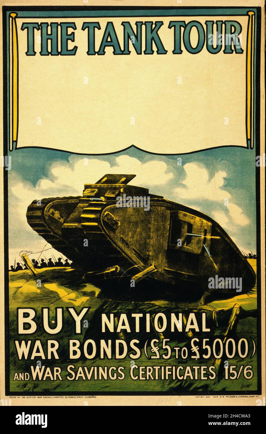 Ein Vintage-Werbeplakat um 1918 für Kriegssparzertifikate und nationale Kriegsanleihen, herausgegeben vom Scottish war Savings Committee, mit einer Illustration eines britischen Panzers mit dem Titel „The Tank Tour“. Kriegsanleihen und Sparzertifikate wurden zur Finanzierung militärischer Operationen und anderer Ausgaben während des Ersten Weltkriegs verwendet. Stockfoto