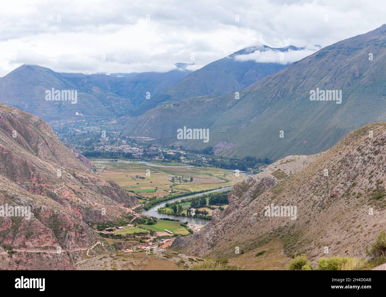 Atemberaubender Blick auf die Landschaft über die Anden von Cusco Stockfoto