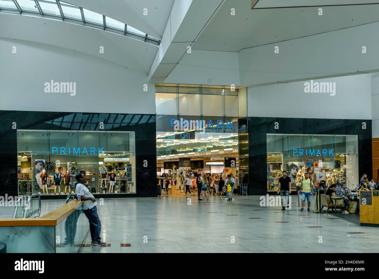 Primark, das Einkaufszentrum Waterfront, AG-Weser-Stra ße, Gröpelingen, Bremen, Deutschland Stockfoto