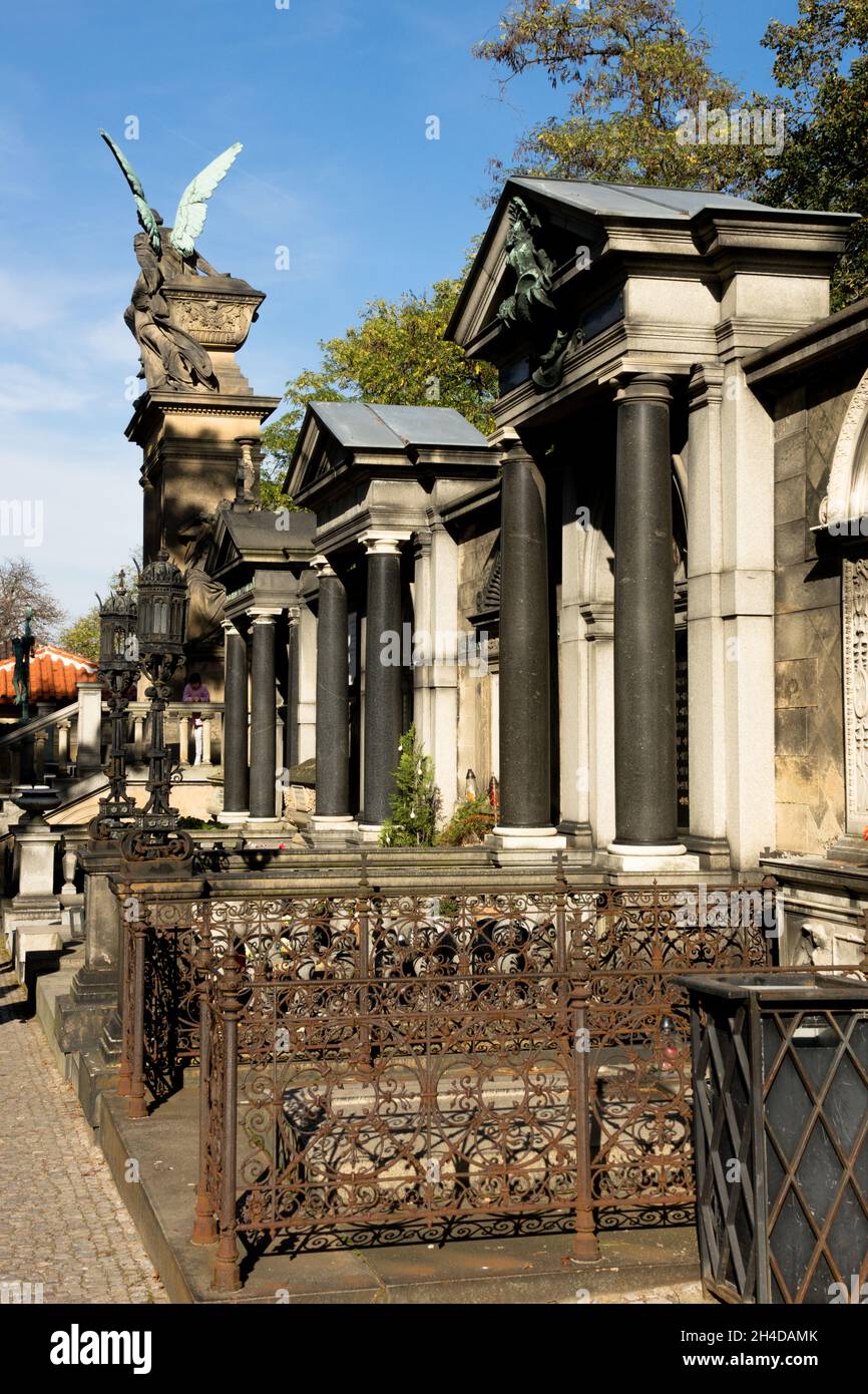 Gräber Vysehrad Friedhof Prag Stockfoto