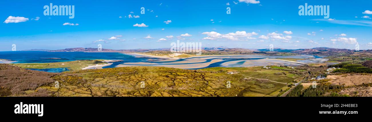 Luftaufnahme von Brothers Point auf der Isle of Skye in Schottland - berühmte jurassic Dinosaur Site Stockfoto