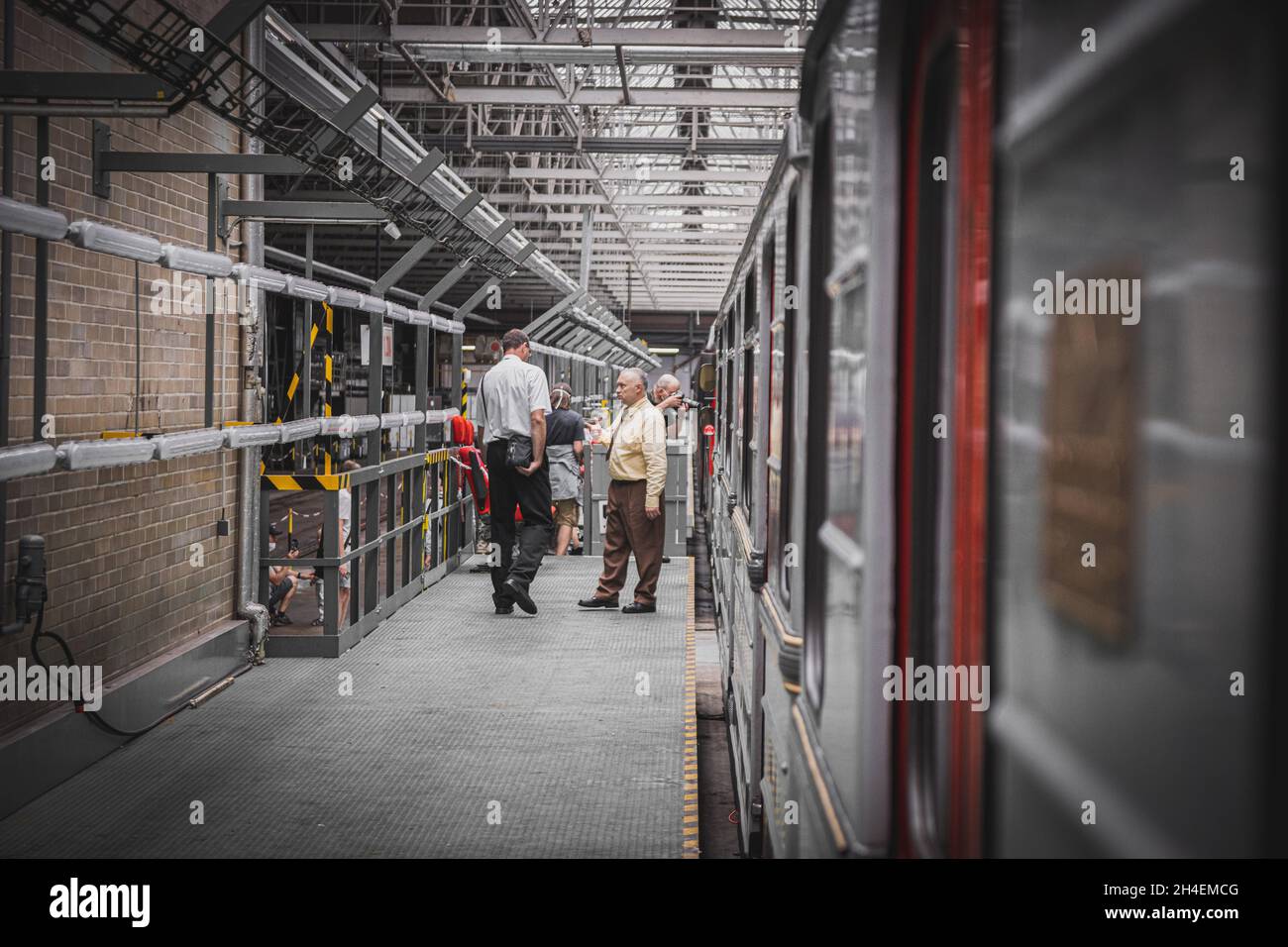 Historischer Prager U-Bahnfahrer im Depot, in Prag, Tschechische Republik, 17. Juli 2021. (CTK Photo/Martin Macak Gregor) Stockfoto