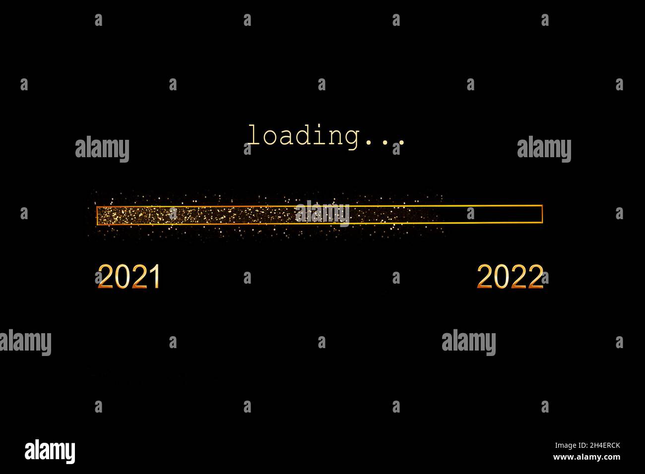 202é, Gold Glitzer Fortschrittsbalken auf schwarzem Hintergrund, Neujahr Grußkarte Stockfoto