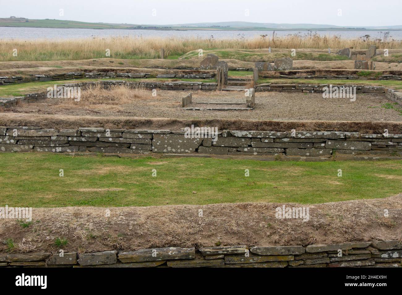 Alte neolithische Denkmäler auf den Orkney-Inseln, Schottland Stockfoto