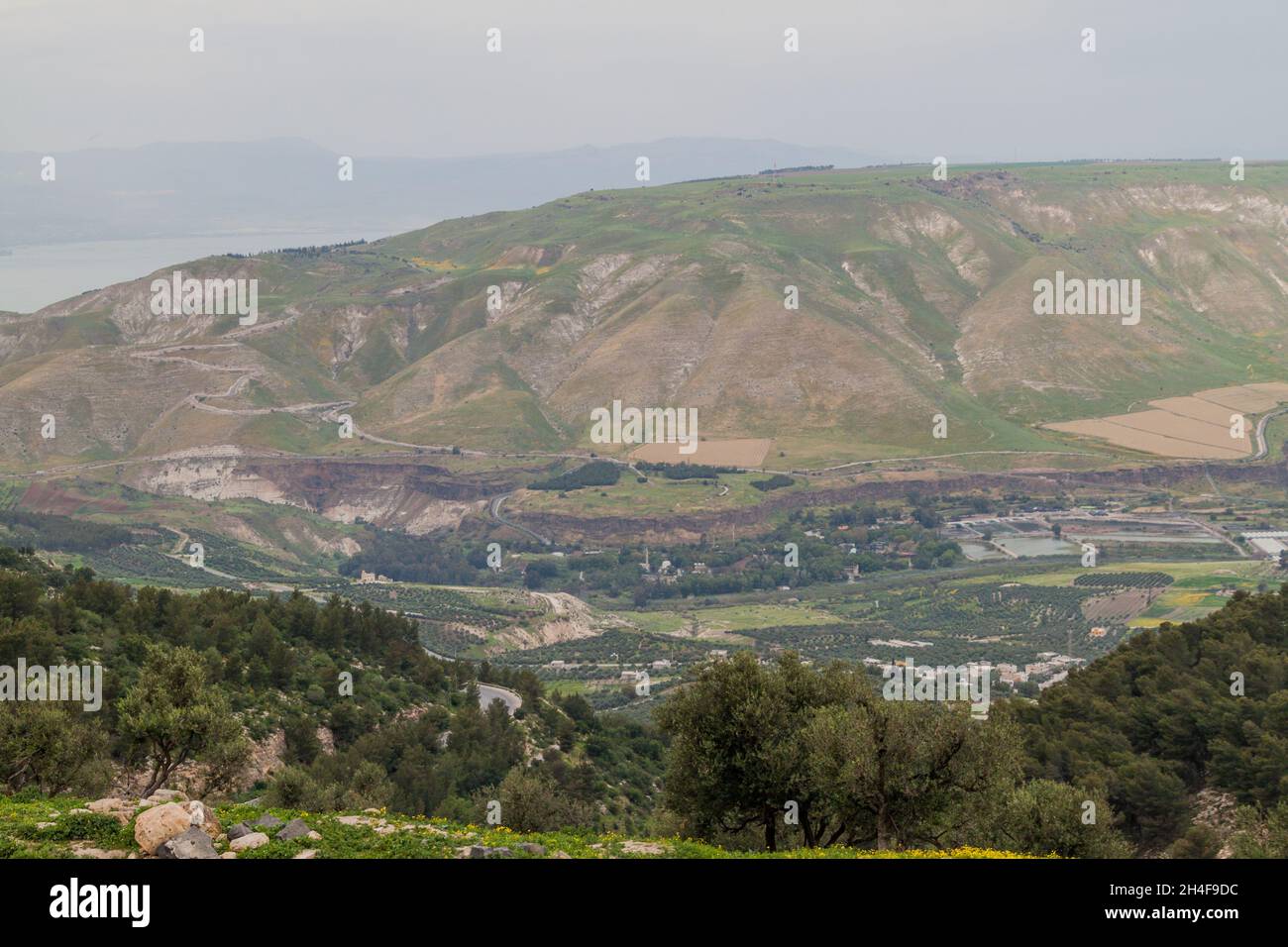 Blick auf die Golanhöhen von den Ruinen von Umm Qais, Jordanien Stockfoto