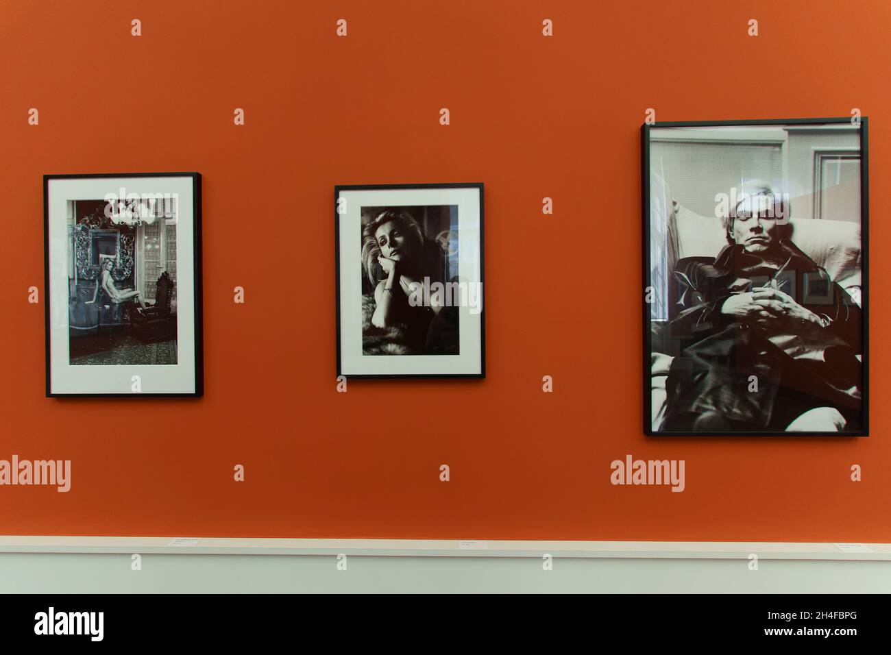 Berlin, Deutschland. Okt. 2021. Am 31. Oktober 2021 wird die umfassende Retrospektive Helmut 