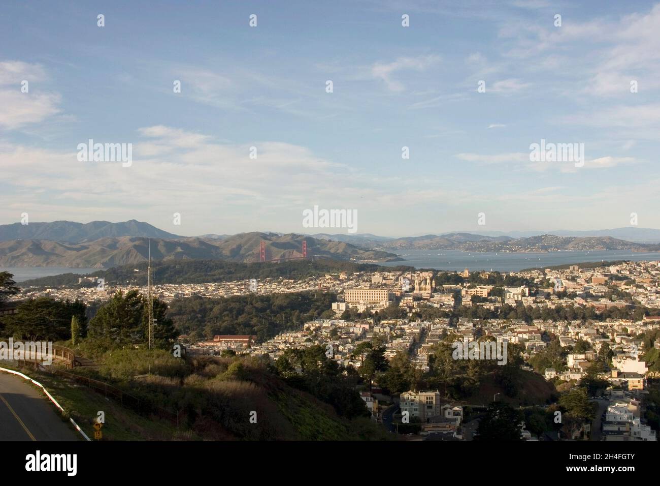 Vereinigte Staaten - Sonntag, 28. Juli 2019: Zwillingsgipfel von San Francisco . San Francisco, Kalifornien. Stockfoto