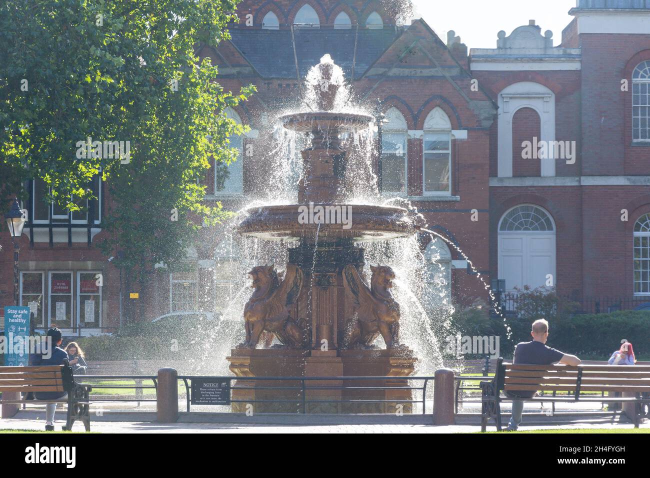 Leicester Town Hall Fountain, Town Hall Square, Leicester, Leicestershire, England, Vereinigtes Königreich Stockfoto