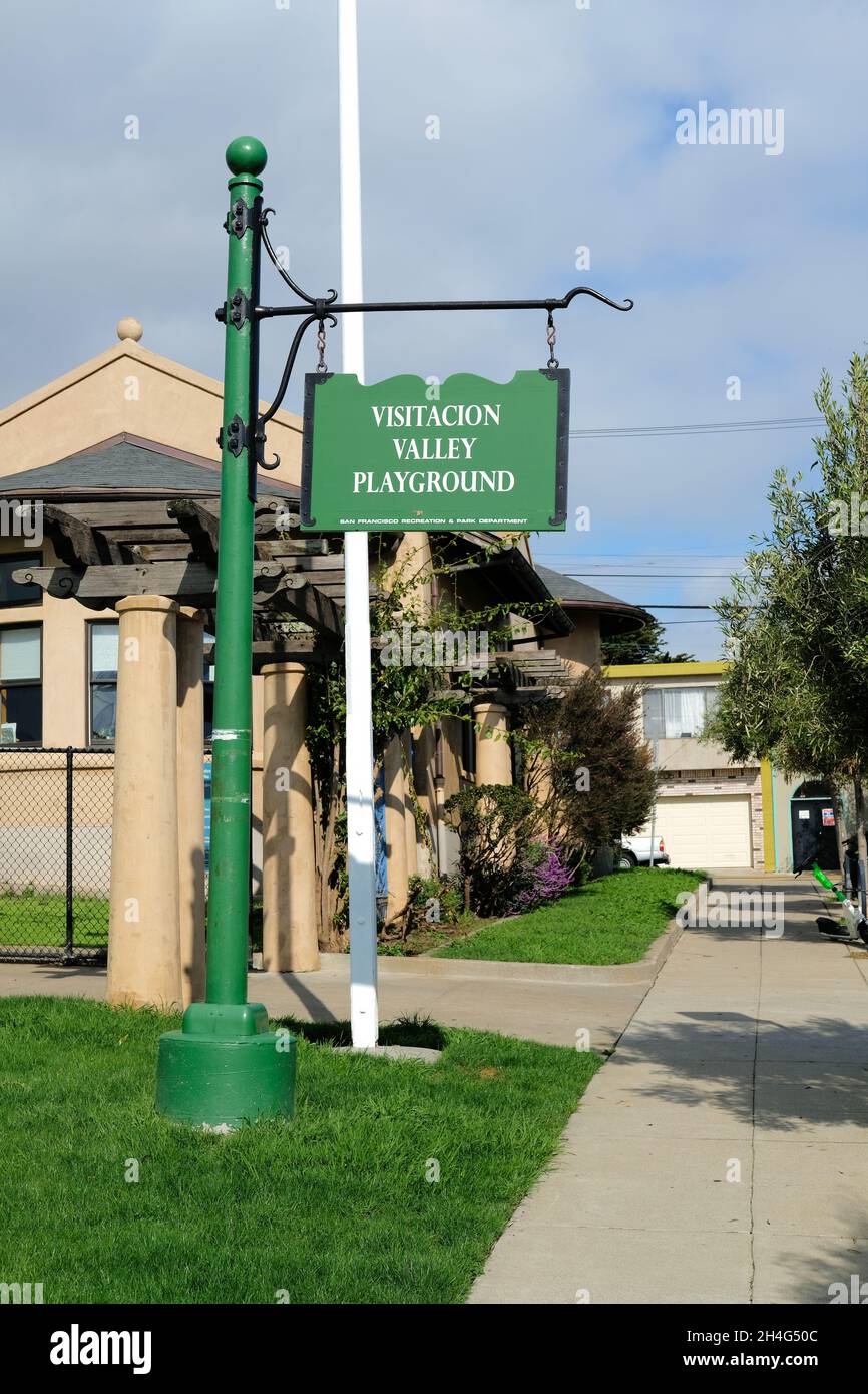 Schild am Visitacion Valley Playground, in der San Francisco, California Visitacion Valley