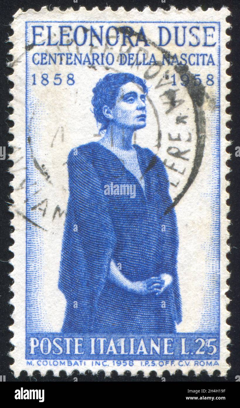 ITALIEN - UM 1958: Briefmarke gedruckt von Italien, zeigt Eleonora Duse, um 1958 Stockfoto