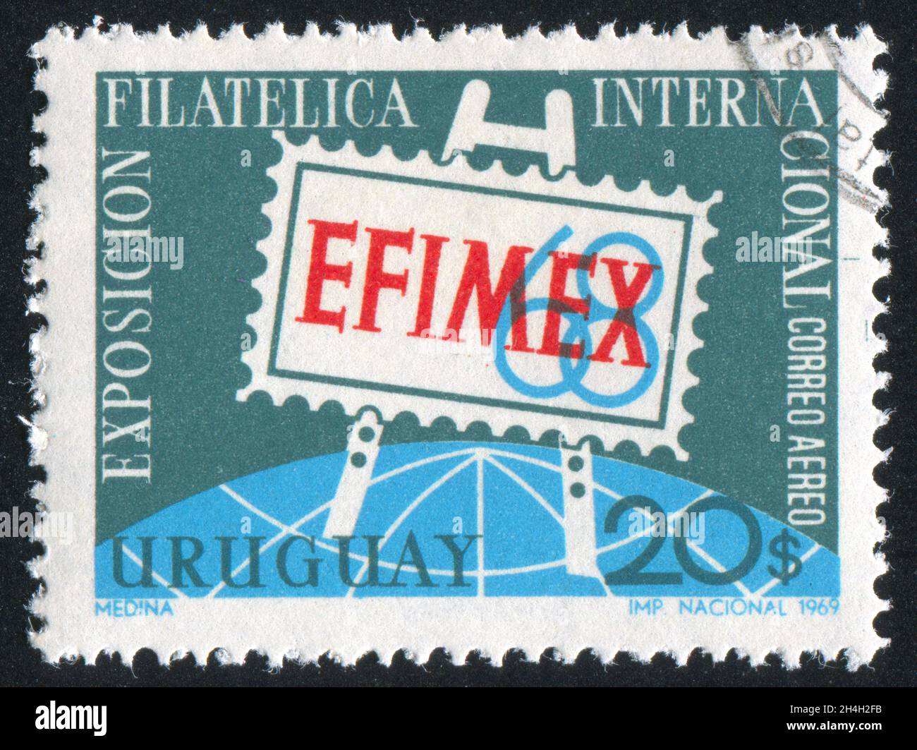 URUGUAY - UM 1969: Briefmarke gedruckt von Uruguay, zeigt EFIMEX und Globe, um 1969 Stockfoto