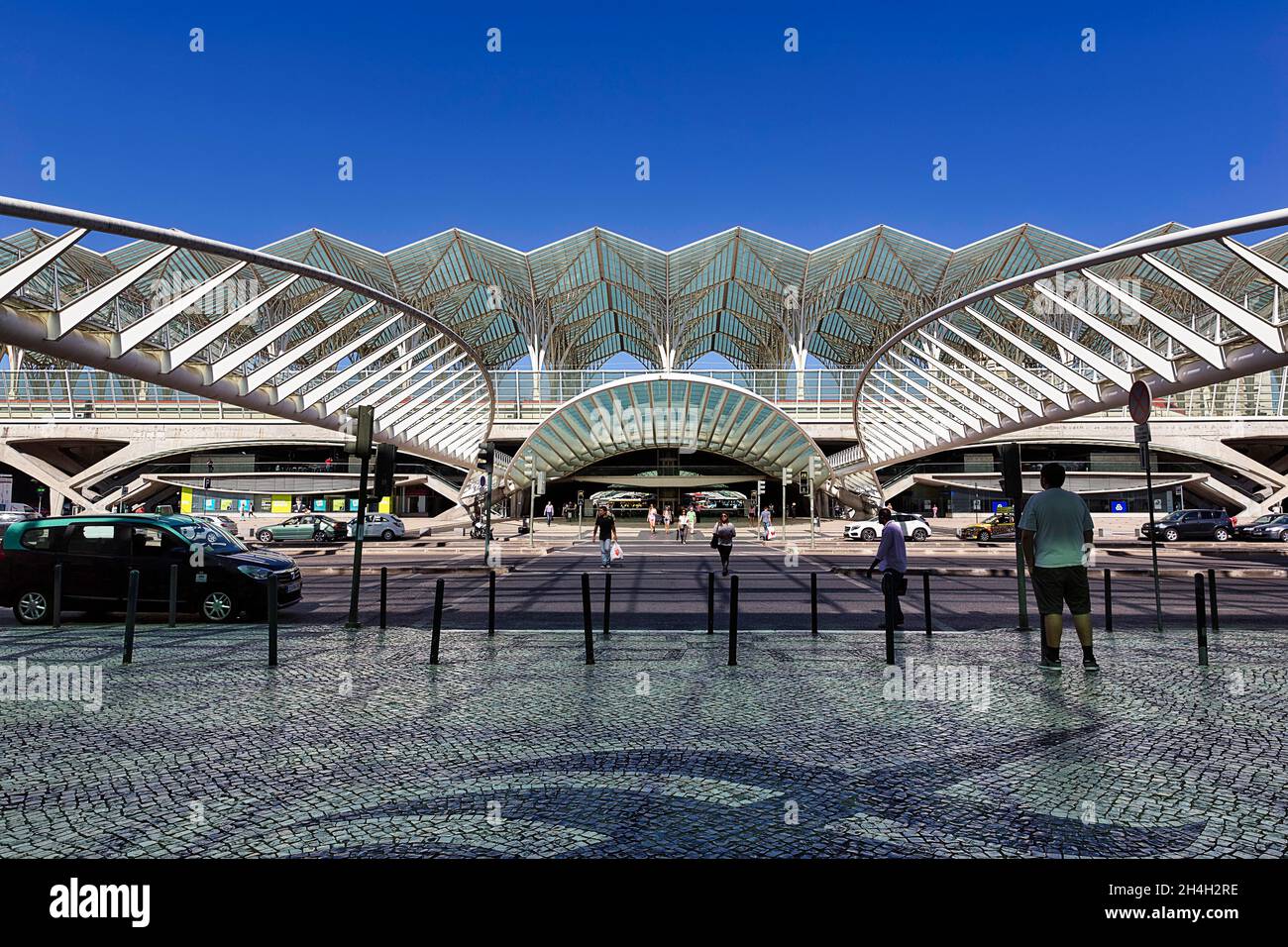 Futuristischer Bahnhof Estacao do Oriente, Gare do Oriente, Architekt Santiago Calatrava, moderne Architektur, Lissabon, Portugal Stockfoto
