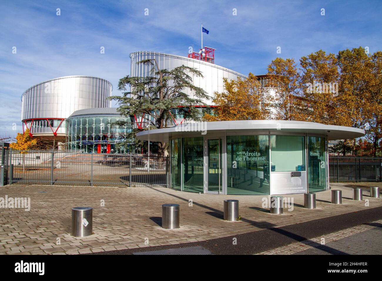 Straßburg, Frankreich, 31. Oktober 2021. Der Europäische Gerichtshof für Menschenrechte ist ein internationales Gericht, das 1959 vom Europarat mit t gegründet wurde Stockfoto