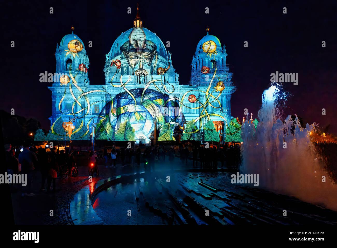 Berliner Dom während des Lichterfestes, UNESCO-Weltkulturerbe, Museumsinsel, unter den Linden, Berlin, Deutschland Stockfoto