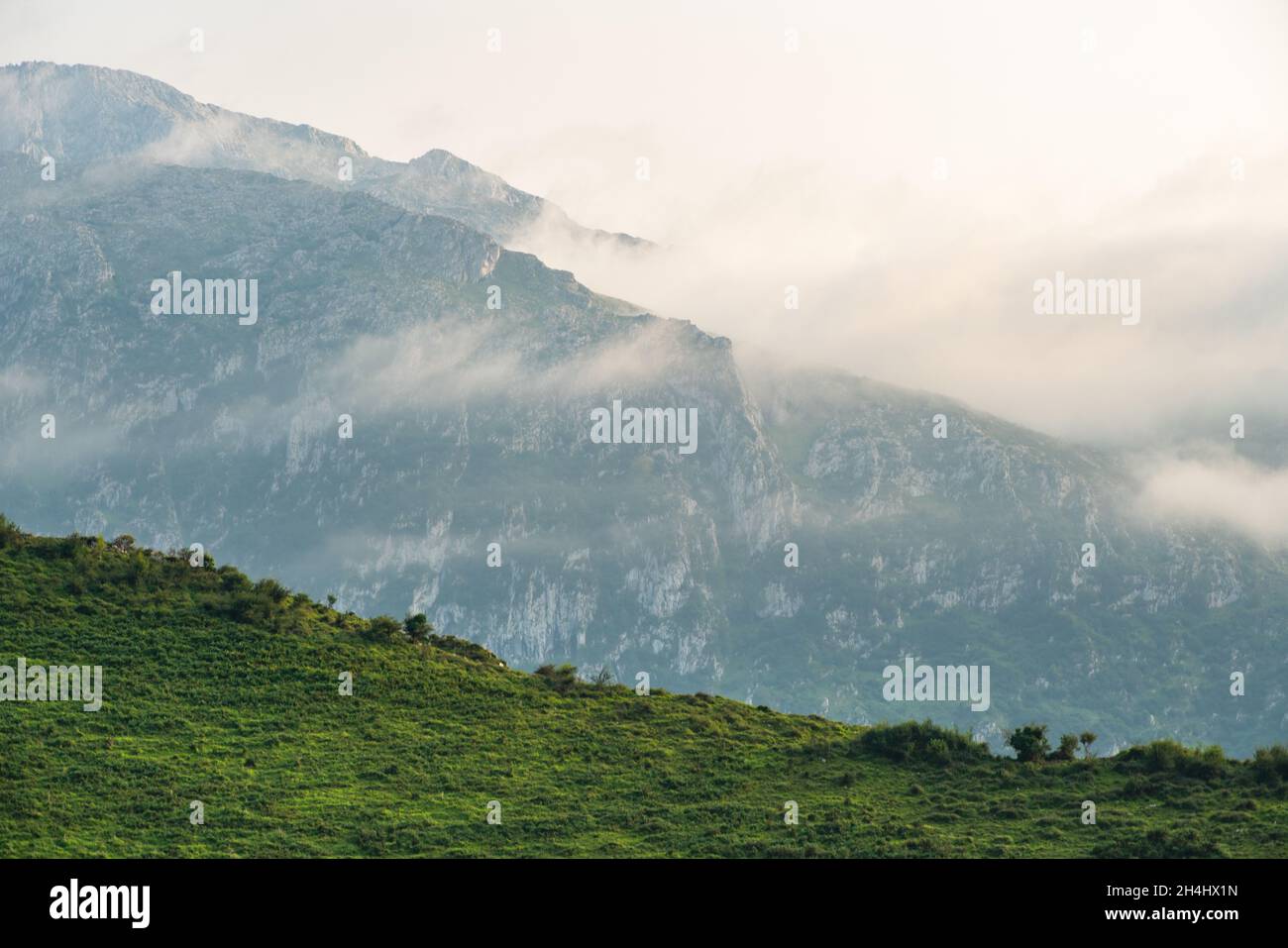 Naranjo de Bulnes, bekannt als PICU Urriellu, in Asturien, Spanien. Stockfoto