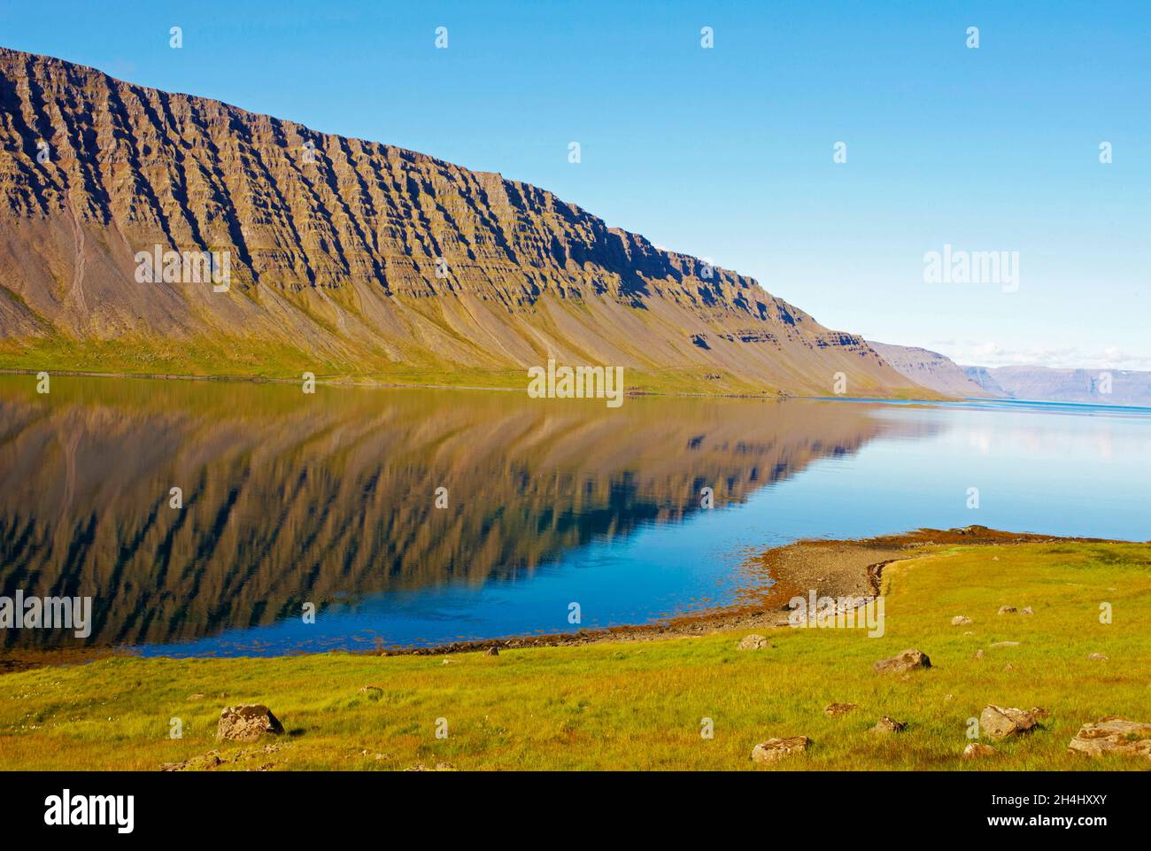 Islande, Fjord de l Ouest, Fjord de Arnarfjordur // Island, Westfjord, Arnarfjordur Fjord Stockfoto