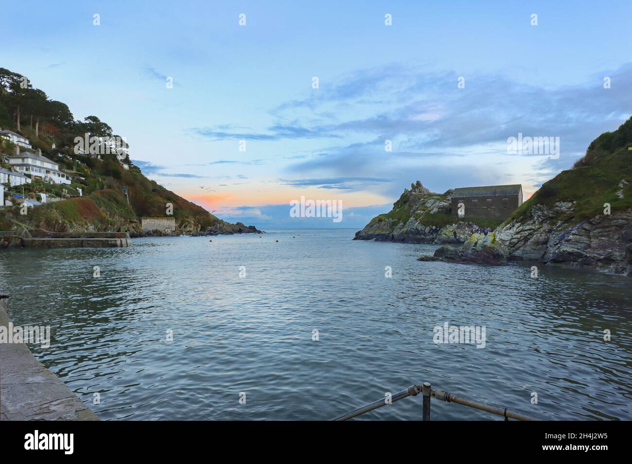 Polperro im Herbst Abend Licht Cornish Küste Fischerdorf Stockfoto