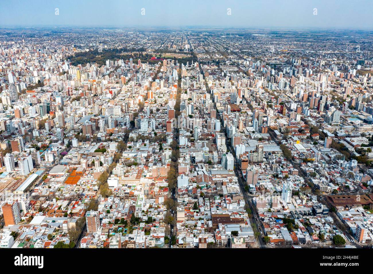 Luftbild mit der Skyline und Extent Stadt Rosario in Argentinien. Stockfoto