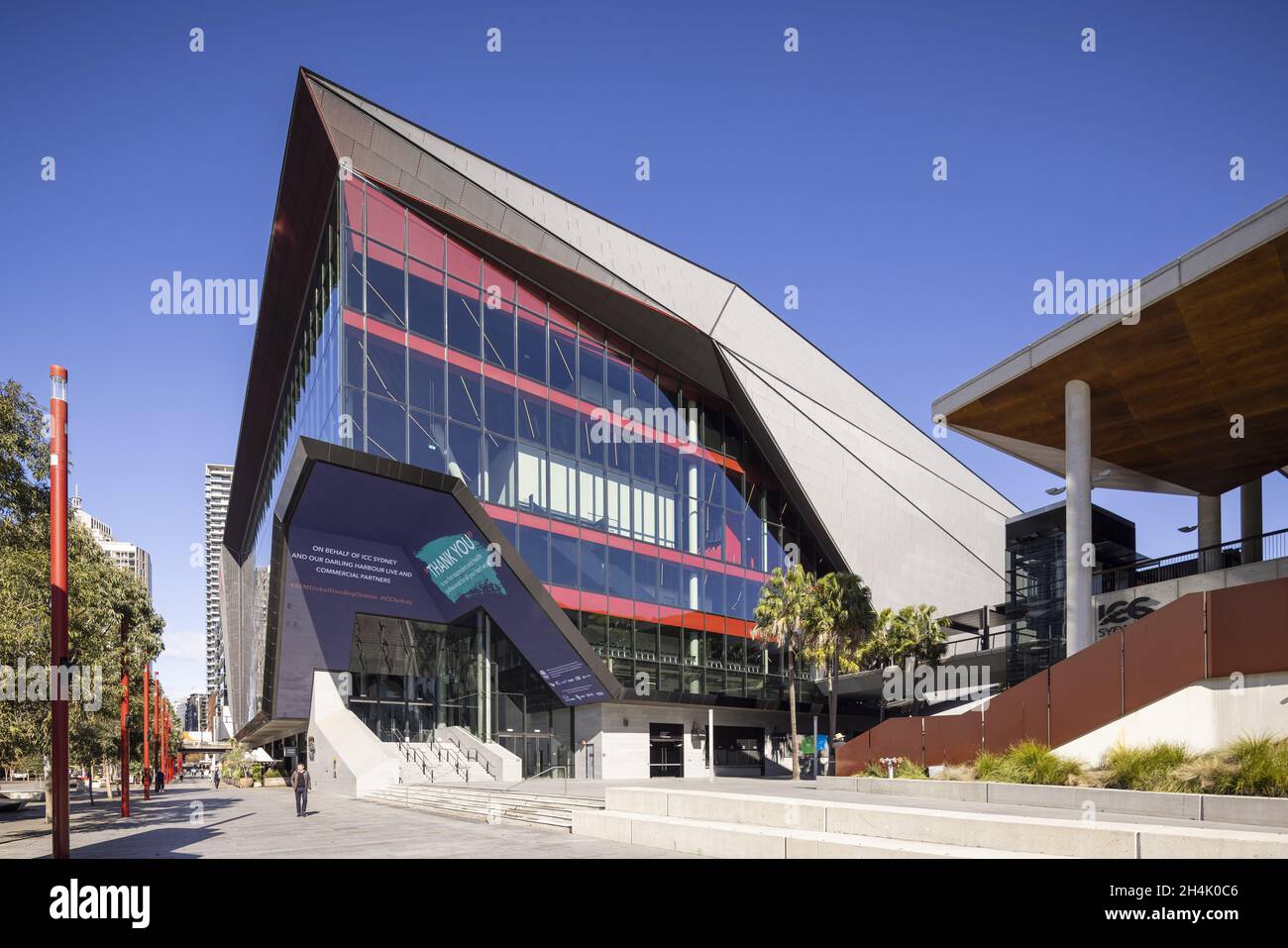 SYDNEY, AUSTRALIEN - 30. Sep 2021: Das Aware Super Theatre in Darling Drive, Darling Harbour, Sydney, Australien Stockfoto