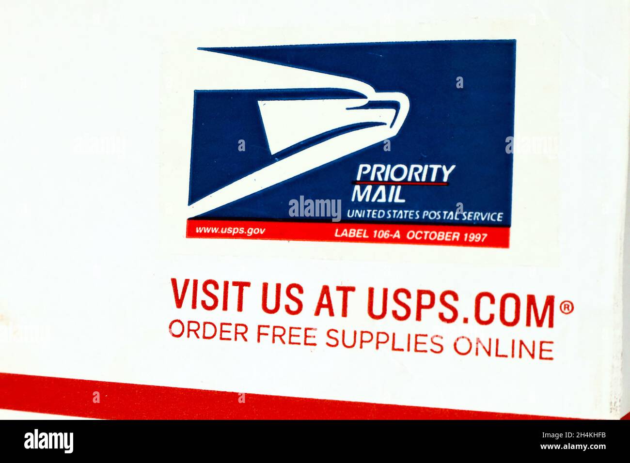 PRIORITY MAIL Mailing Box von USPS United States Postal Service Stockfoto