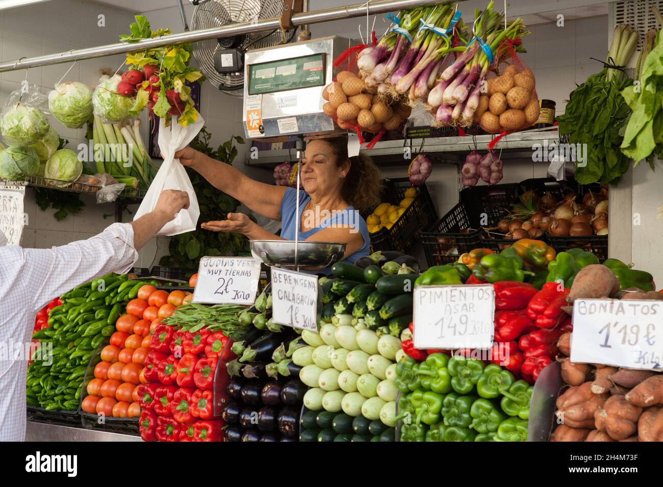 Gemüsestände auf dem Zentralmarkt von Vandesz Stockfoto