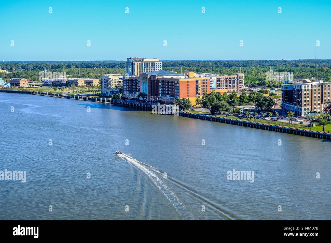 Kleines Boot in Savannah River Stockfoto