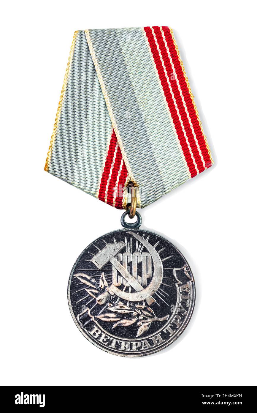 Nischni Nowgorod, Russland – 01, 2021: Sowjetische Auszeichnungen. Medaille mit Aufschrift: 'Veteran der Arbeit'. Es wurden ehrenwürdige Arbeiter ausgezeichnet Stockfoto
