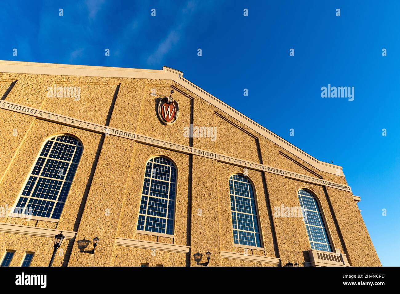 Madison, WI – 30. Oktober 2021: Das historische Wisconsin Field House auf dem Campus der University of Wisconsin Stockfoto