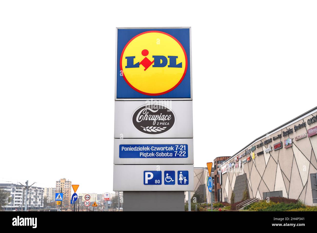 Lidl plakatwand Fotos und Bildmaterial in hoher Auflösung Alamy