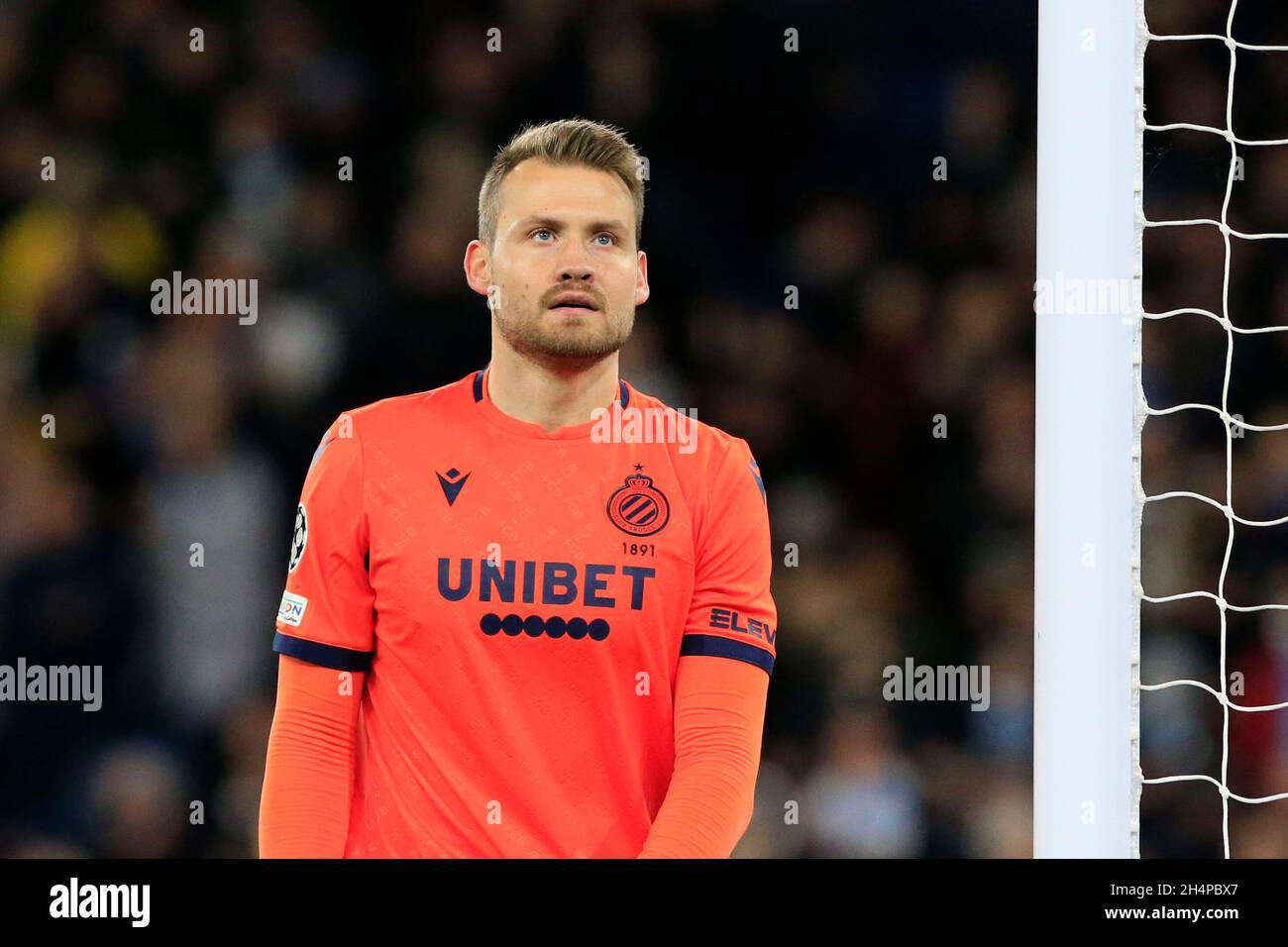 Simon Mignolet #22 von Club Brugge zeigt seine Enttäuschung, als sein Team am 11/3/2021 in Manchester, Großbritannien, ein viertes Tor einging. (Foto von Conor Molloy/News Images/Sipa USA) Stockfoto