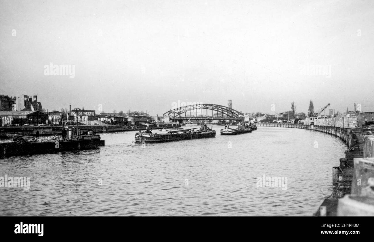 Die Havel und der Sudhafen in Spandau, Berlin 1946 Stockfoto