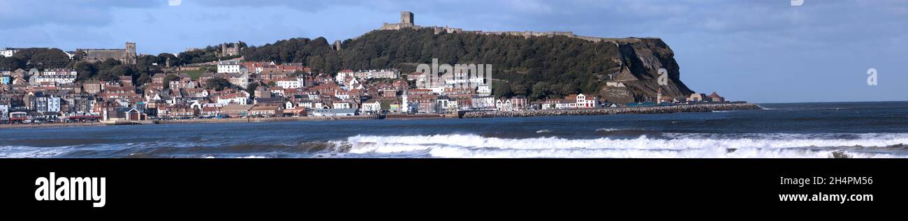 Seit der Wikingerzeit bildete die Landzunge von Scarborough einen natürlichen Schutz für Schiffe, die Schutz vor den Stürmen des Nordens suchten. Stockfoto