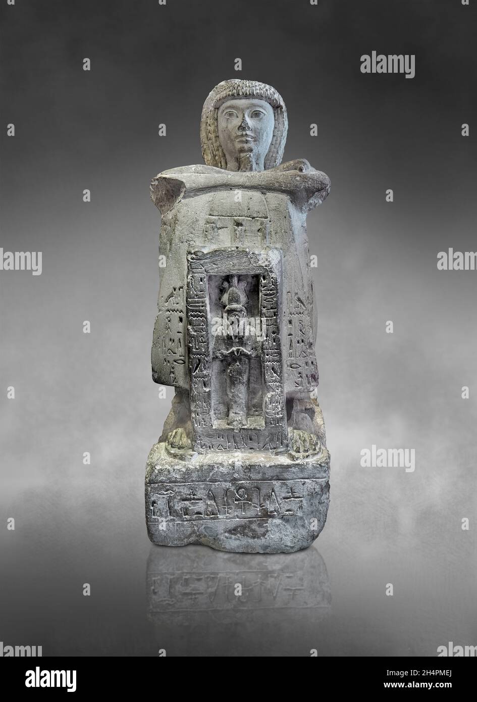 Ägyptische Statue Skulptur von Tyri Großpriester des gottes Ptah, 1200-1194 v. Chr., 19. Dynastie, Kalkstein Louvre Museum . In der Kapelle vor Tyri i. Stockfoto